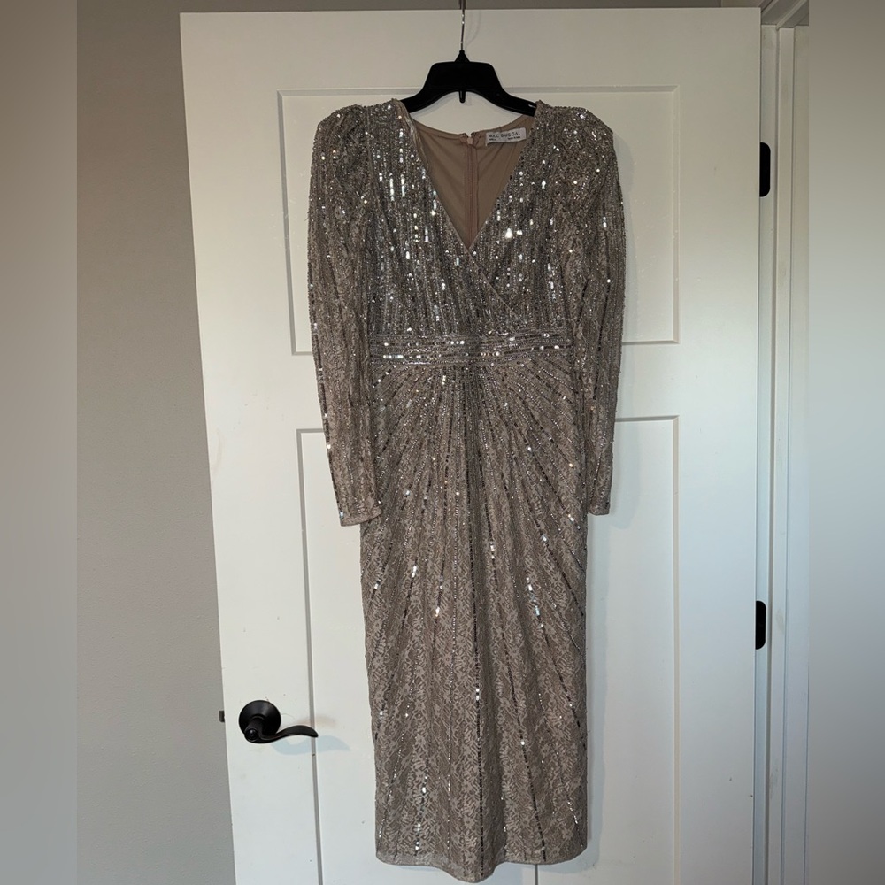 New | Mac Duggal 93676 Mac Gray Beaded Lace Long Sleeve
Midi Dress 4 - Picture 6 of 9